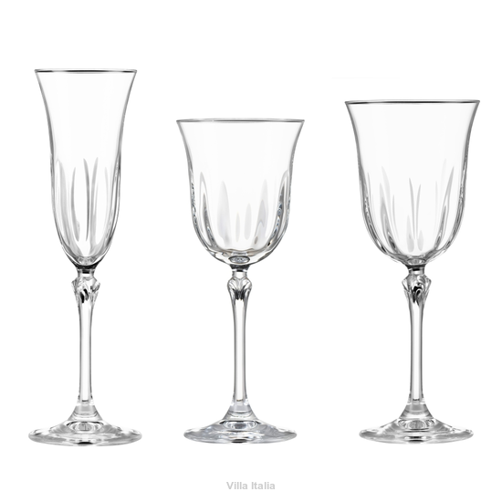 Zestaw eleganckich kieliszków ze szkła kryształowego