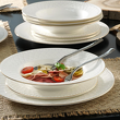 stylowy komplet naczyń porcelanowych do serwowania posiłków