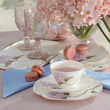 porcelanowa filiżanka z kwiatowym wzorem