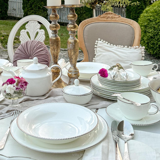 zestaw obiadowy i kawowy z porcelany kostnej z platynową linią