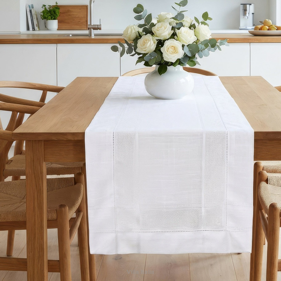 Bieżnik na stół do jadalni