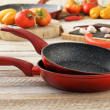 Patelnia wok czerwona 26 cm SIMONE 8