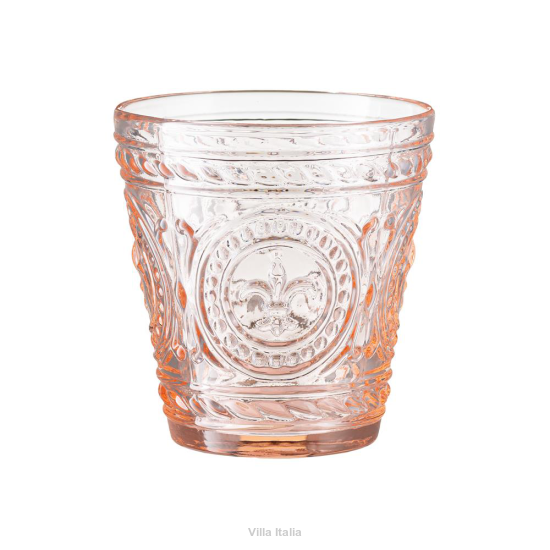 Różowa szklanka z wytłaczanym wzorem