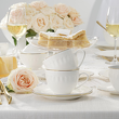 filiżanki do kawy z eleganckiej porcelany malowanej złotem