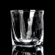 szklanka do whisky z prostokątną podstawą