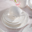ekskluzywne filiżanki porcelanowe na stół