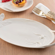 Talerz do ciasta porcelanowy 30 cm z motylkiem CLARA Ivory 2