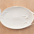 Talerz do ciasta porcelanowy 30 cm z motylkiem CLARA Ivory 3