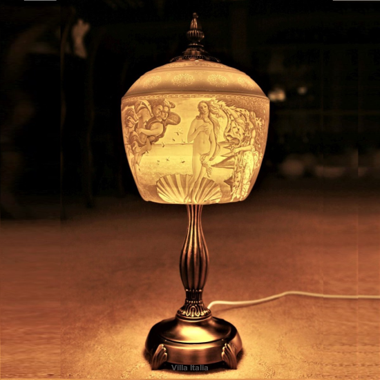 lampa porcelanowa z Wenus