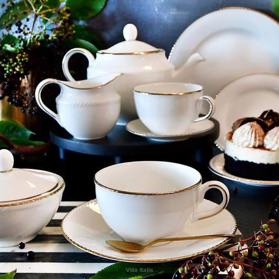 elegancki serwis do herbaty i kawy ze złotem