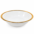 elegancka salaterka z białej porcelany, ozdobiona efektownym złotym rantem