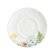 elegancki spodek porcelanowy w kwiaty
