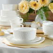 elegancka porcelanowa miseczka do serwowania deserów