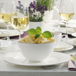 elegancka mała salaterka porcelanowa zdobiona platynową obwódką