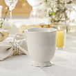 Kubek retro z porcelany wzmocnionej na stole