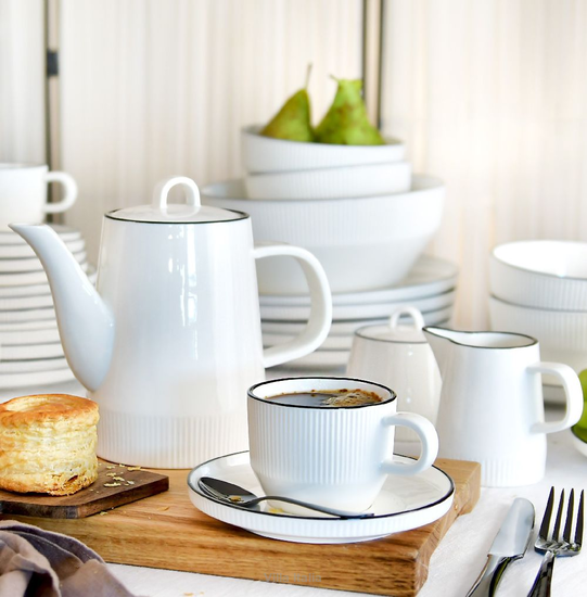 Elegancki serwis do kawy porcelanowy na 6 osób na stół