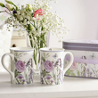 zestaw dwóch kubków porcelanowych w kwiaty w pudełku prezentowym