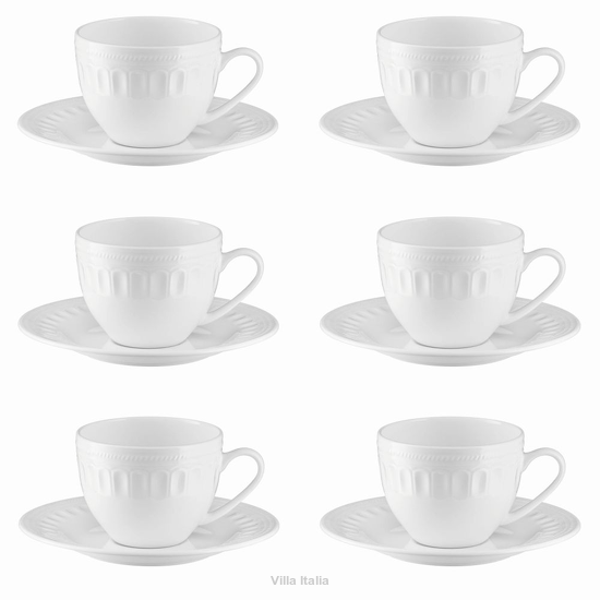 Komplet filiżanek porcelanowych w klasycznym stylu