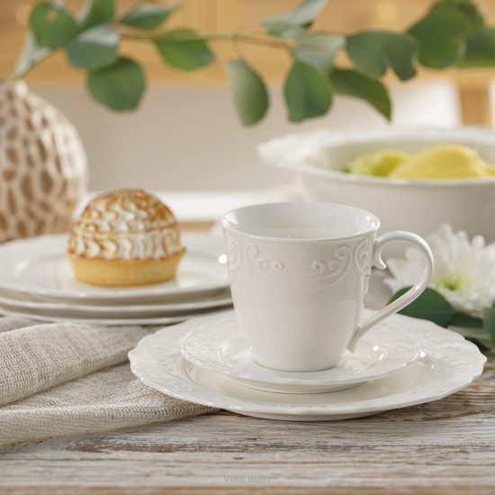 Porcelanowy komplet kawowy z talerzykami deserowymi
