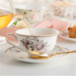 filiżanka porcelanowa w kwiatki ręcznie malowana złotem Villa Italia