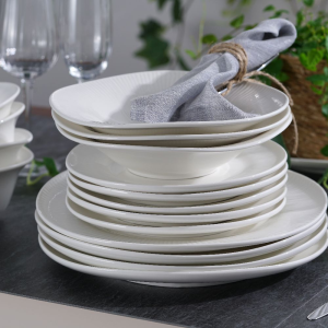 Serwis obiadowy Komplet talerzy porcelanowych na 12 osób BONITA