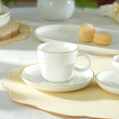 dekoracyjna porcelanowa filiżanka do serwowania kawy