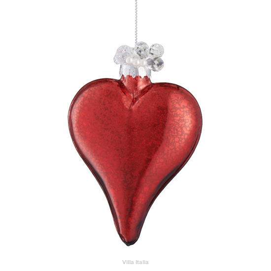 czerwona bombka w kształcie serca