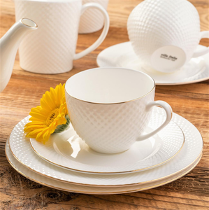 Serwis kawowy porcelanowy na 6 osób BARI GOLD