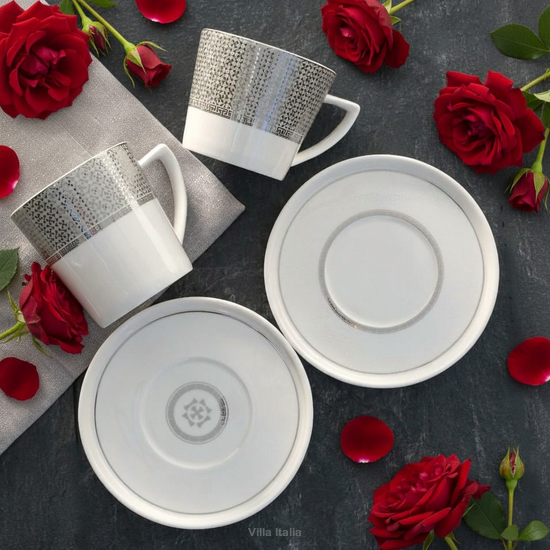 Zestaw obiadowy i kawowy z eleganckiej porcelany z platyną