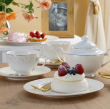 Serwis obiadowo kawowy porcelanowy na 12 osób z wazą DIANA 21
