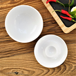 Miseczka śniadaniowa porcelanowa i podstawka na jajko z góry