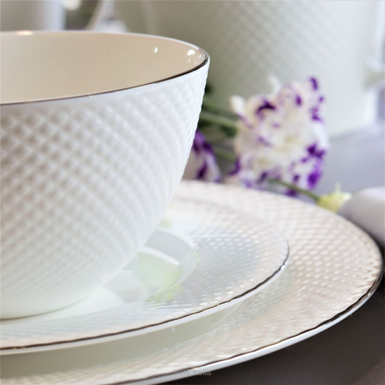 porcelana zdobiona platyną