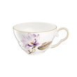 elegancka filiżanka z porcelany w kwiaty do jadalni