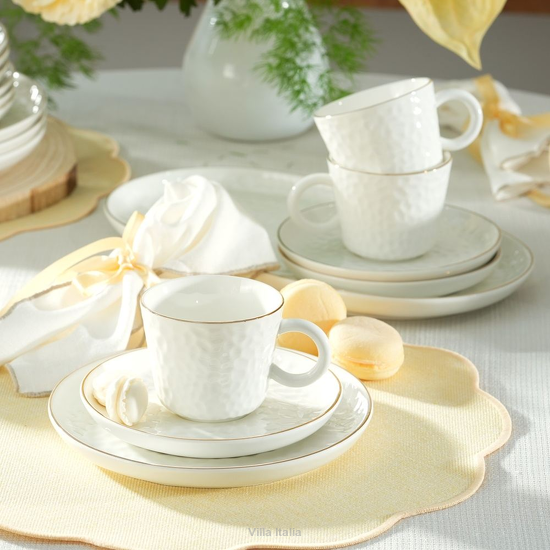 porcelanowy zestaw kawowy na 12 osób do kawy i herbaty