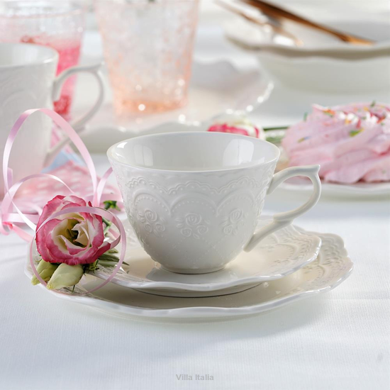 Serwis kawowy porcelanowy z wytłaczanym wzorem