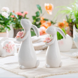 Zajączki porcelanowe z kwiatkami w łapkach