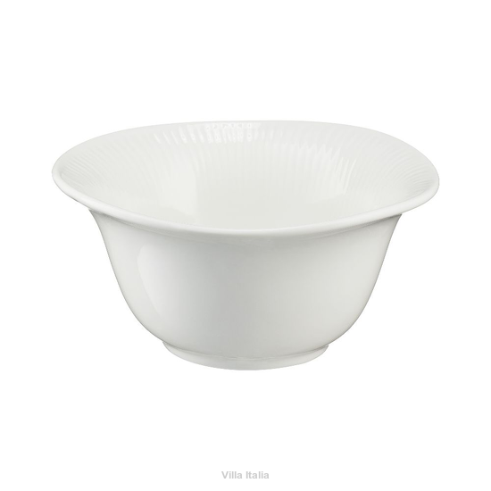 biała miseczka porcelanowa do śniadań i lekkich posiłków w domu