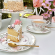 elegancka porcelanowa filiżanka w kwiatki