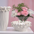 Białe dekoracje porcelanowe