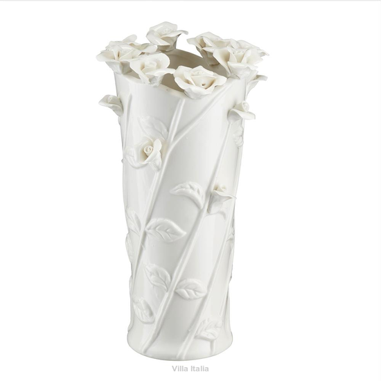 wazon porcelanowy zdobiony różami