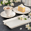 prostokątna paterka na ciasto, filiżanka do kawy t talerzyk deserowy z ażurowej eleganckiej porcelany