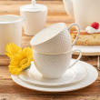 Zestaw 2 filiżanek porcelanowych BARI GOLD w pudełku prezentowym 1