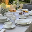 porcelana kostna z platynową linią malowaną ręcznie, talerze obiadowe, dzbanuszek do mleka, dzbanek do herbaty i filiżanka do kawy