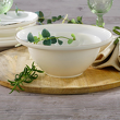 Miska na sałatkę porcelanowa z ozdobnym rantem i złotą obwódką