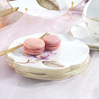 eleganckie białe talerzyki do ciasta z porcelany w kwiaty