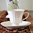 Filiżanka do herbaty porcelanowa 200 ml ze spodkiem CLARA Gold Ivory 2