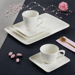 Filiżanki porcelanowe z kwadratowymi spodkami