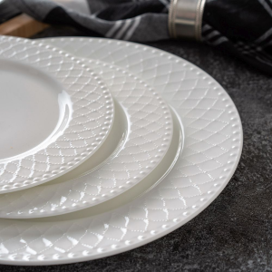 Komplet talerzy porcelanowych dla 12 osób ROMA white