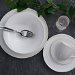 praktyczny komplet talerzy porcelanowych na 6 osób do domu i na spotkania