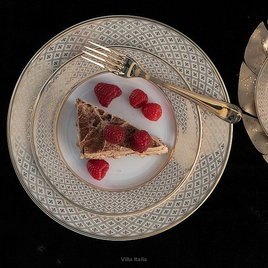 Serwis obiadowo kawowy porcelanowy na 12 osób z wazą VERONICA